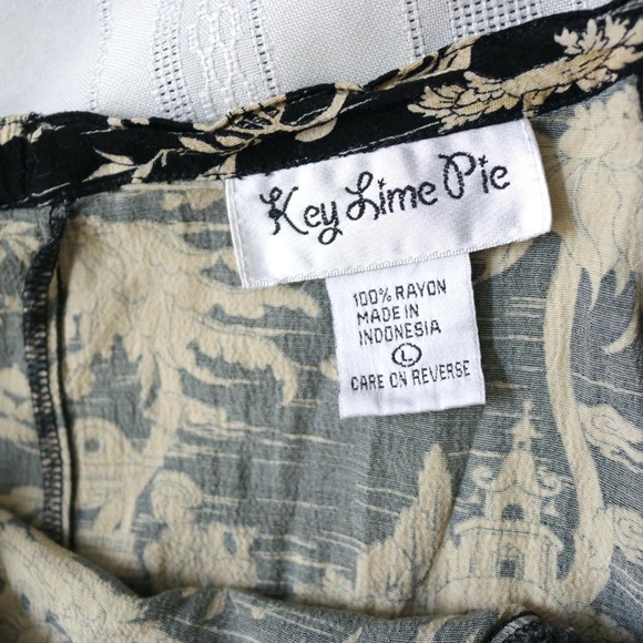 Oriental patterned black and tan colored long skirt - Picture 5 of 8